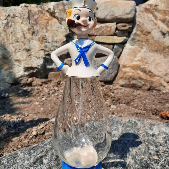 Vintage NAPCO Japan Sailor Decanter with Shot Glasses - Picture 6 of 8